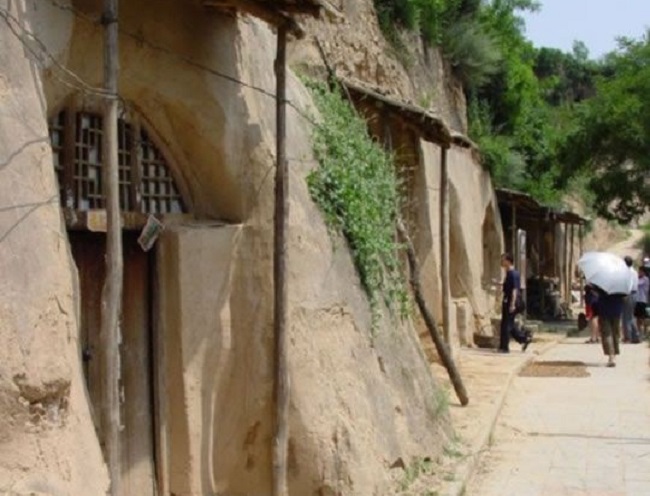 Подземные жилища китайцев, 20 фото
