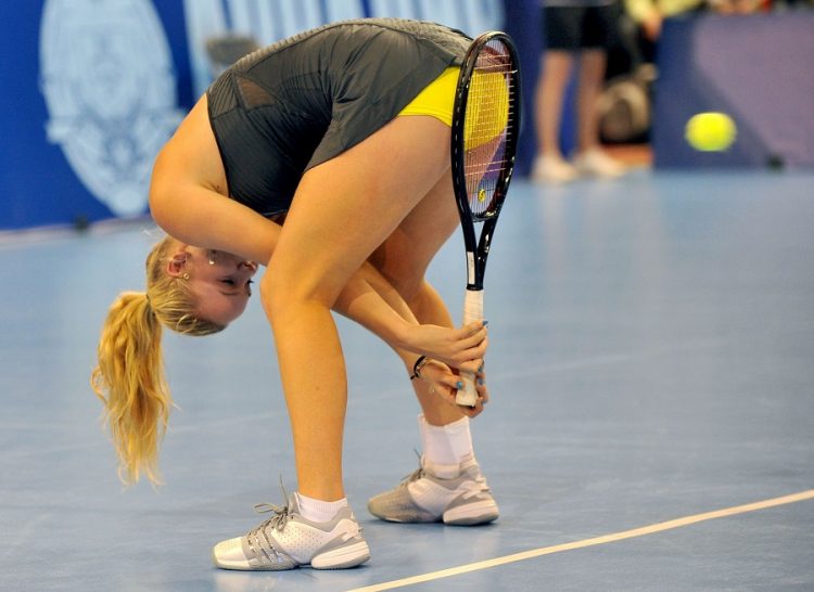 25 Delightfully Funny Photos of Women's Tennis