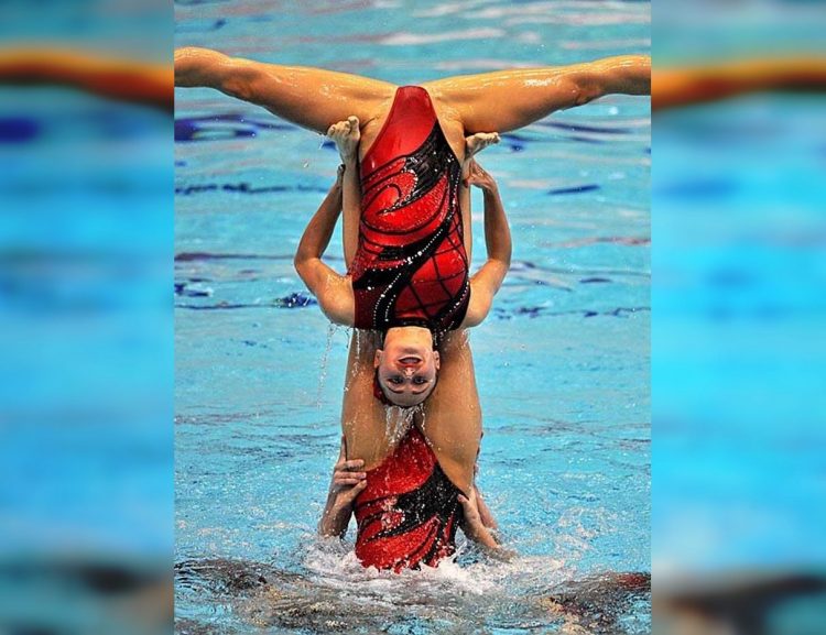 25 Funny Photos from the World of Synchronized Swimming